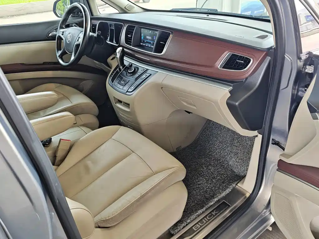 Buick GL8 — миниатюра 19