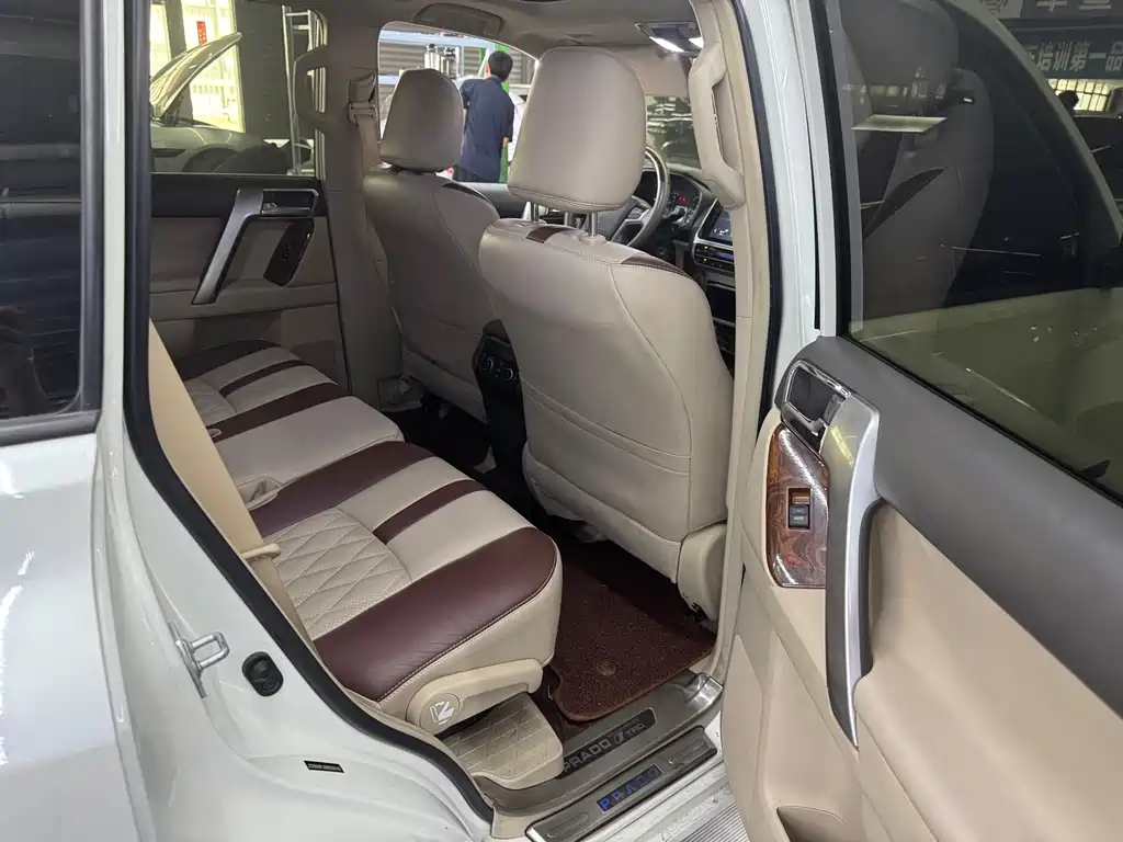 Toyota Prado (Import) — миниатюра 2