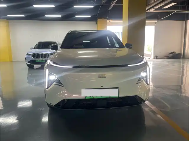 2023 Geely Galaxy L7