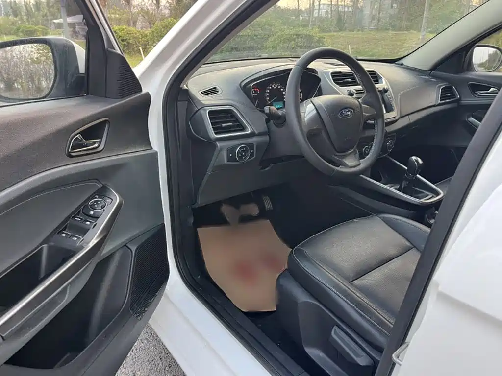 Ford Escort — миниатюра 21