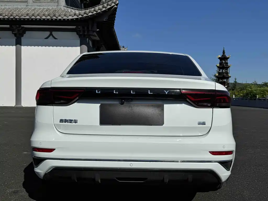 Geely Emgrand — миниатюра 5
