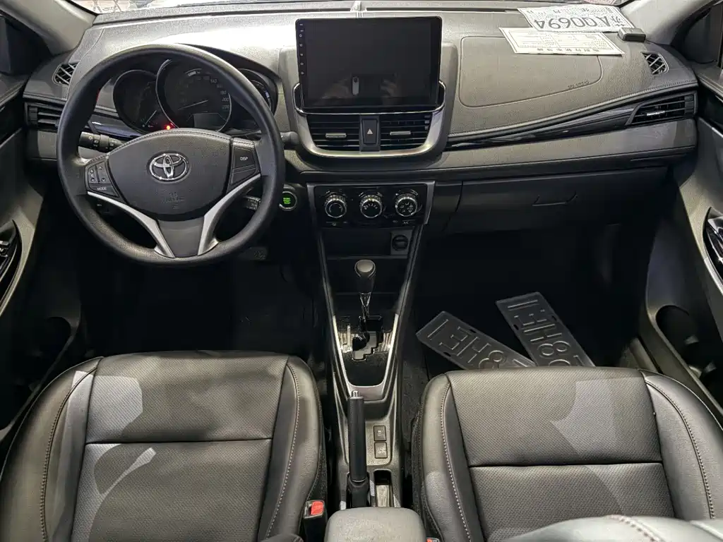 Toyota Yaris L Zhixuan X 1.5L CVT Luxury PLUS Edition, фото 6