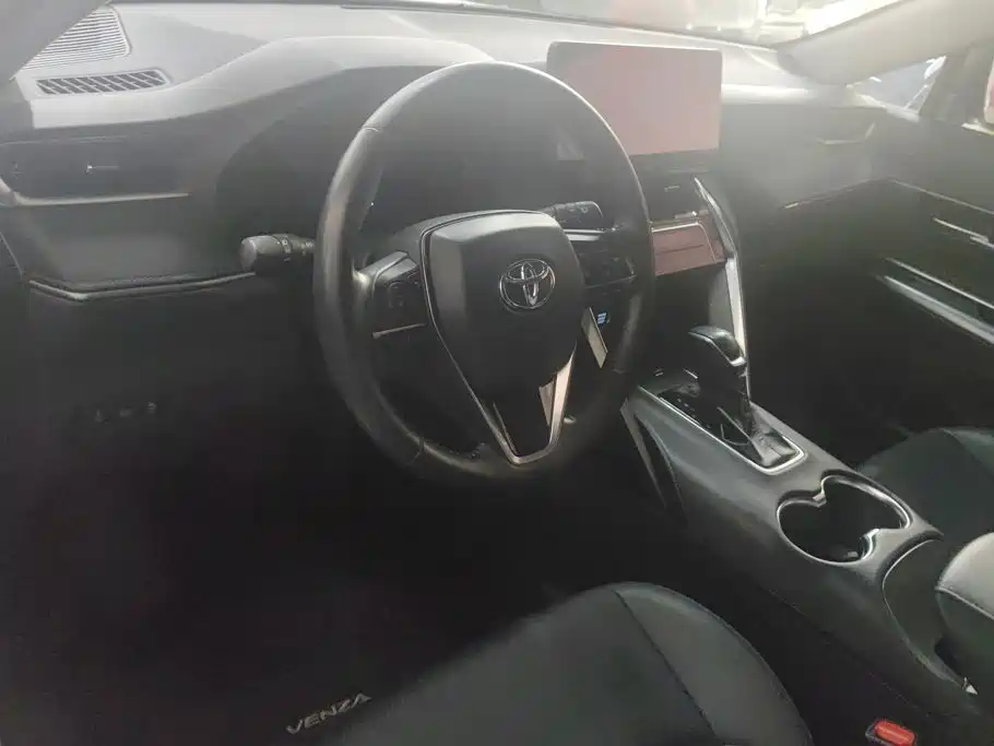 Toyota Venza — миниатюра 12