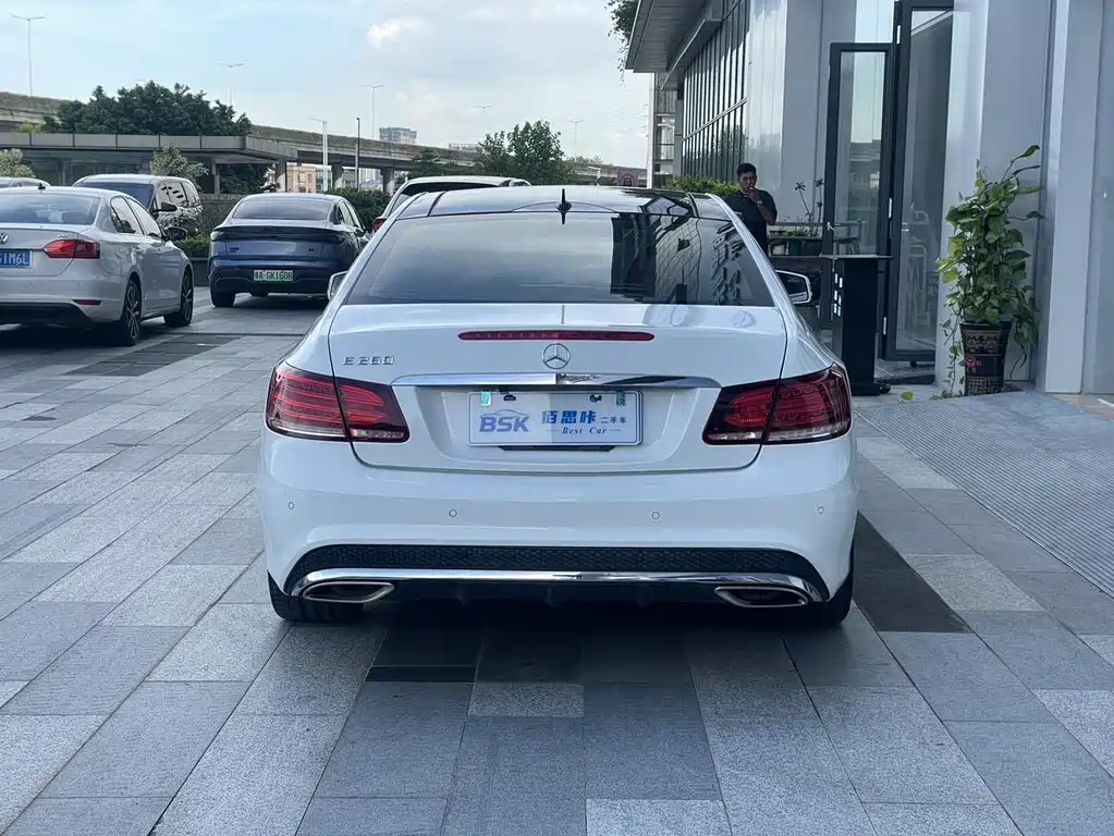 Mercedes-Benz E-Class (Import) — миниатюра 13