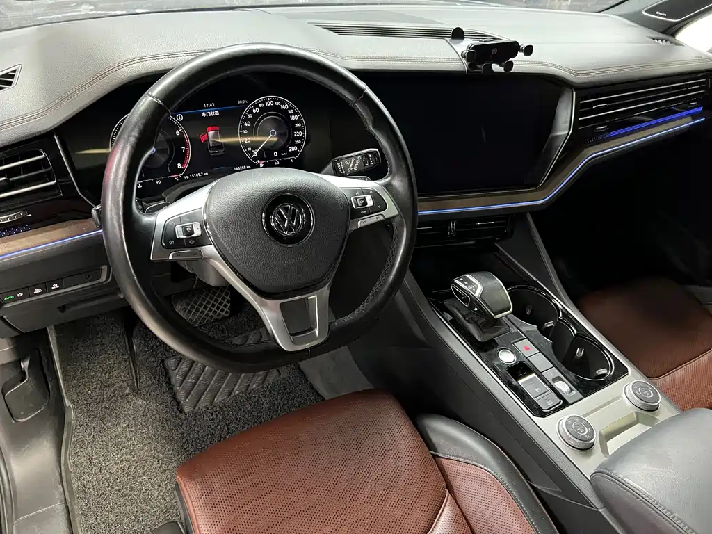 Volkswagen Touareg — миниатюра 17