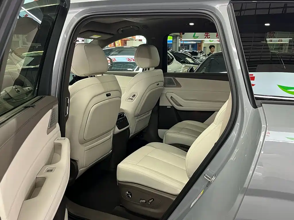 Denza N8L 2025 Flagship