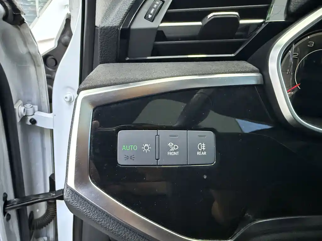 Audi Q3 — миниатюра 9
