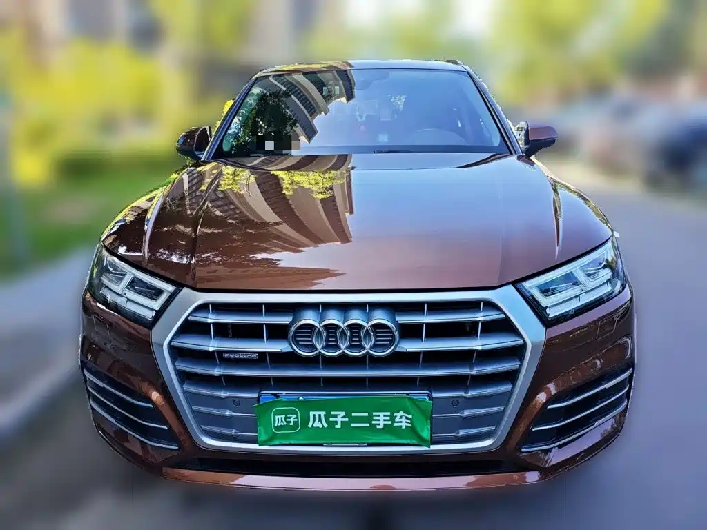Audi Q5L — миниатюра 2