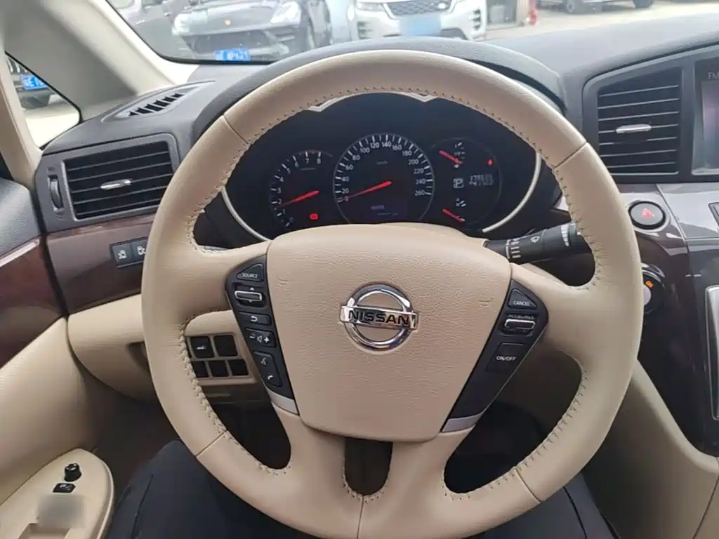 Nissan Quest — миниатюра 11
