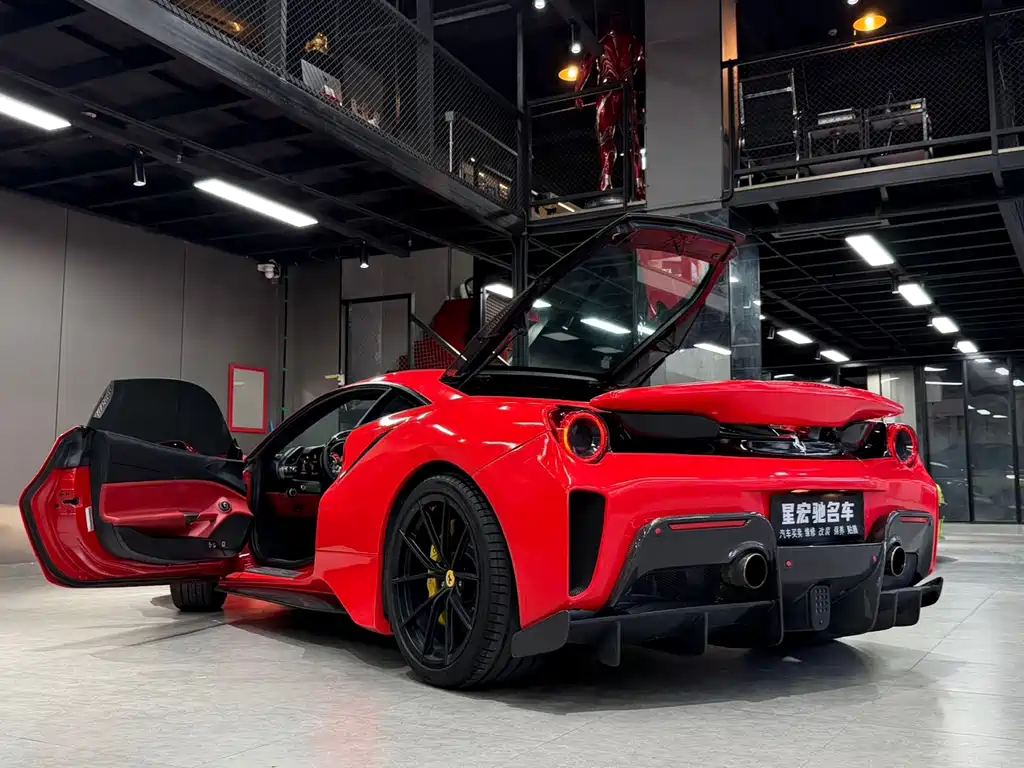 Ferrari 488 — миниатюра 6