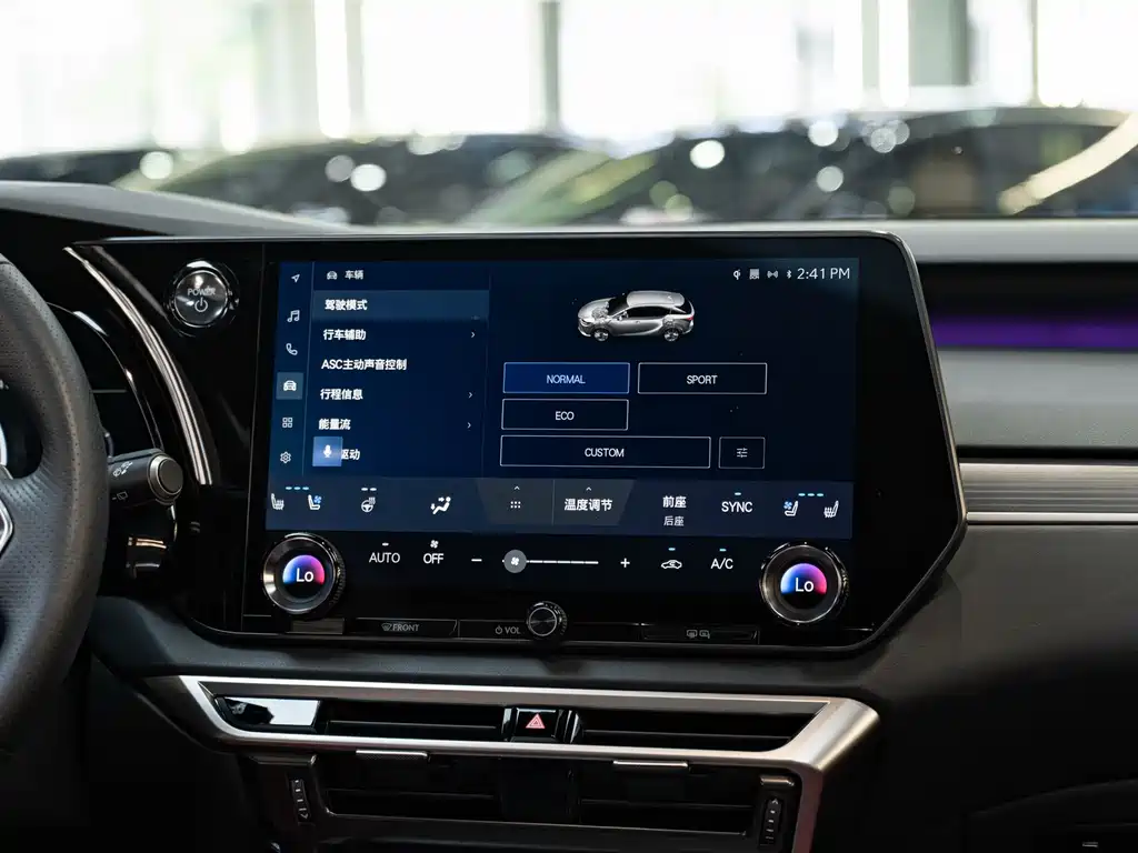 Lexus RX — миниатюра 16