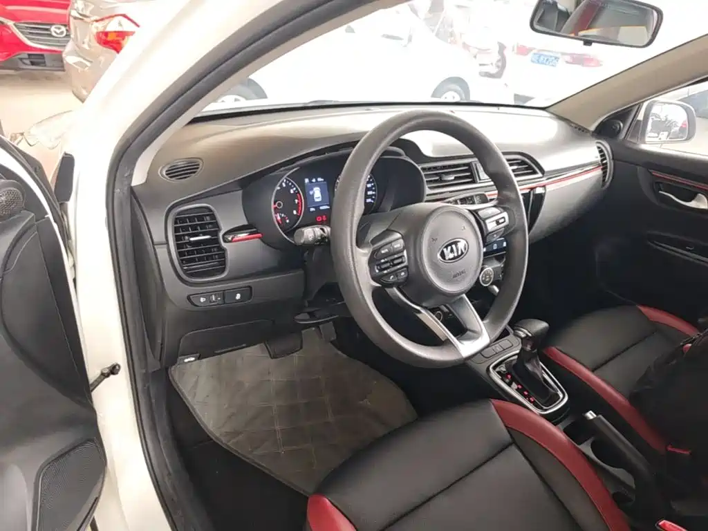 Kia KX Cross — миниатюра 10