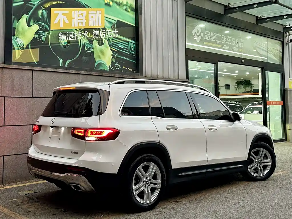 Mercedes-Benz GLB — миниатюра 4