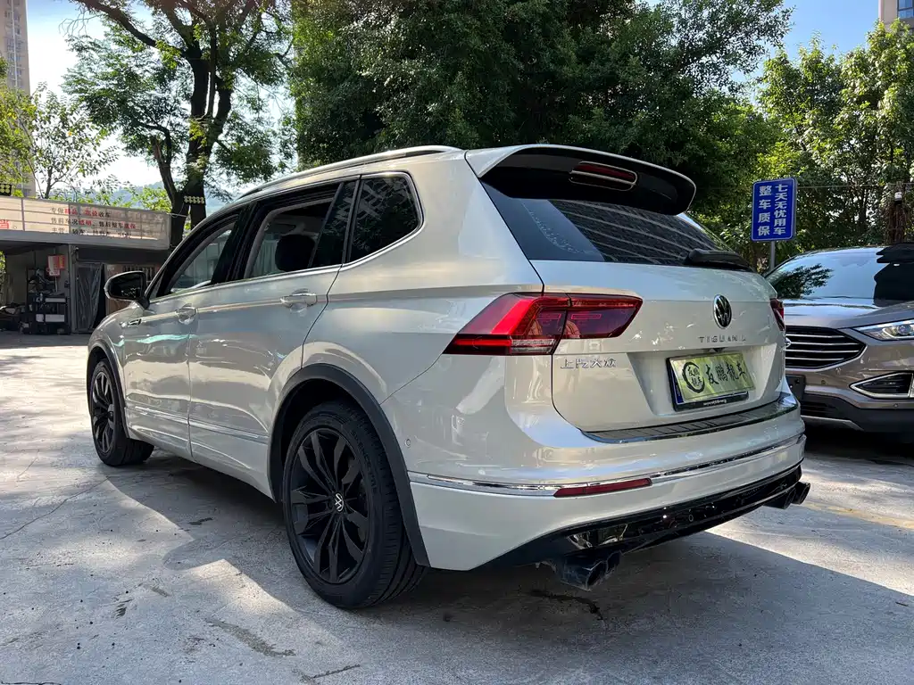 Volkswagen Tiguan L — миниатюра 19
