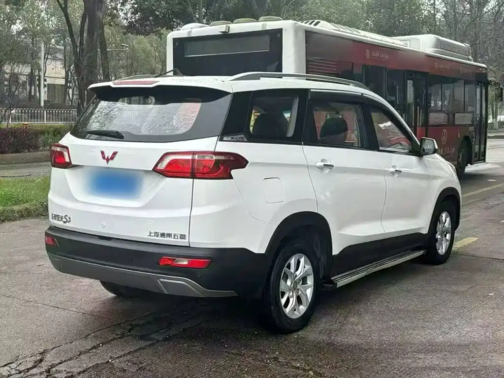 Wuling Hongguang S3 — миниатюра 7