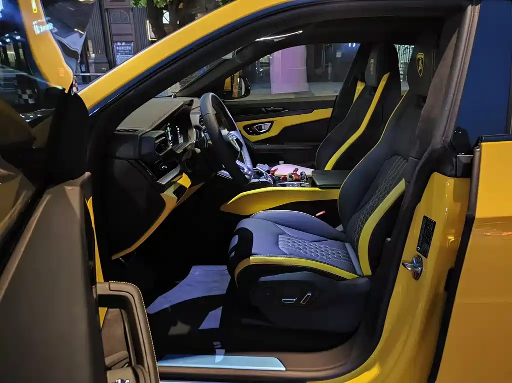Lamborghini Urus SE — миниатюра 6