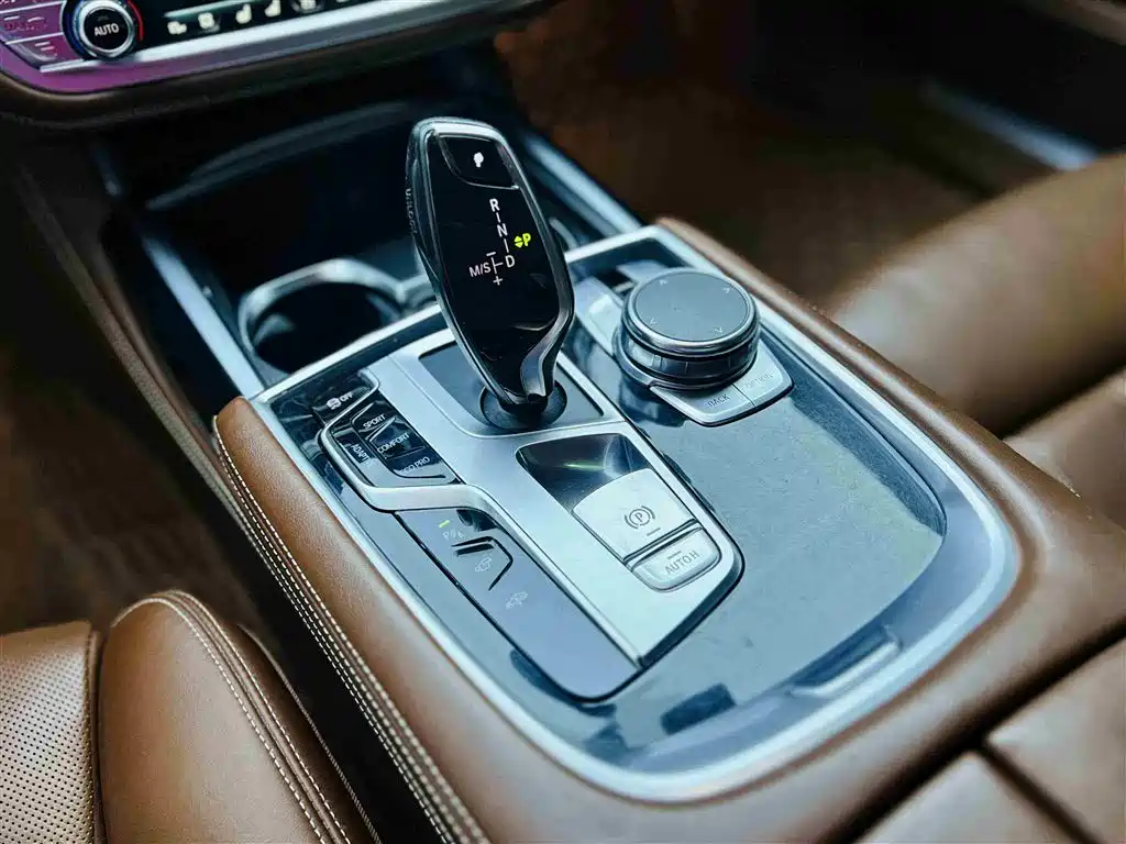 BMW 7 Series 7 2018 740Li xDrive Premium M Sport