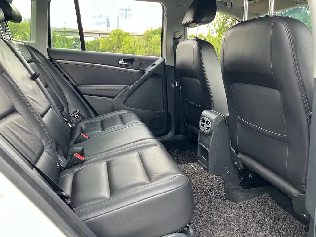Volkswagen Tiguan — миниатюра 14