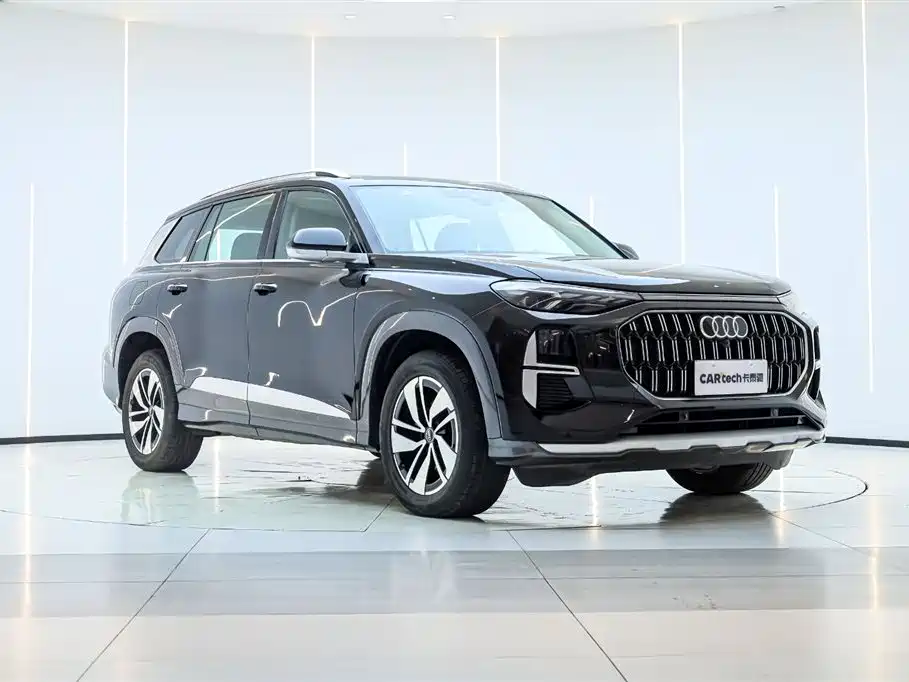 Audi Q6 2024 40 TFSI quattro 7 мест