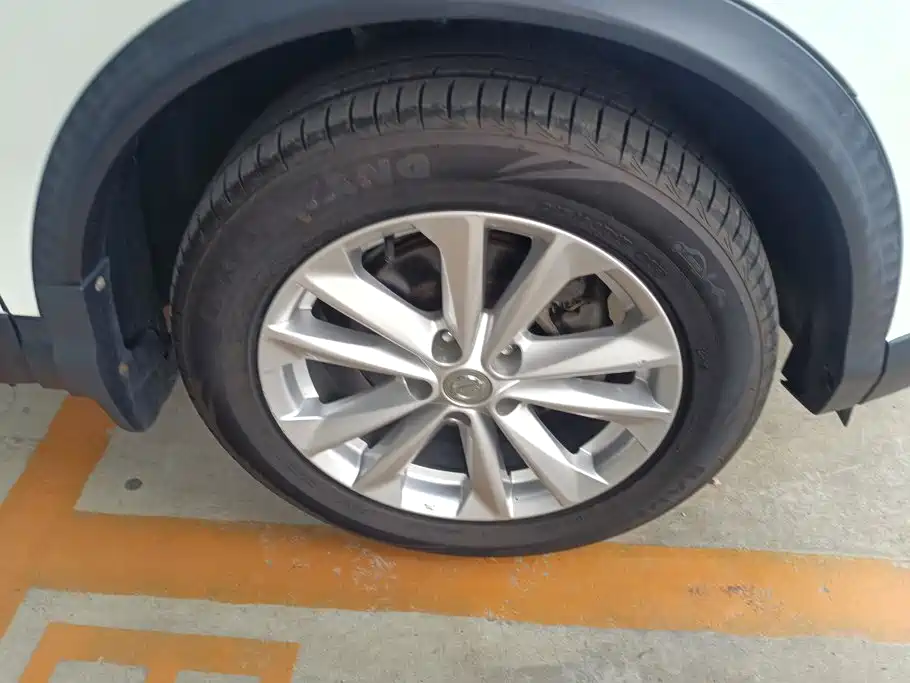 Nissan Qashqai — миниатюра 6