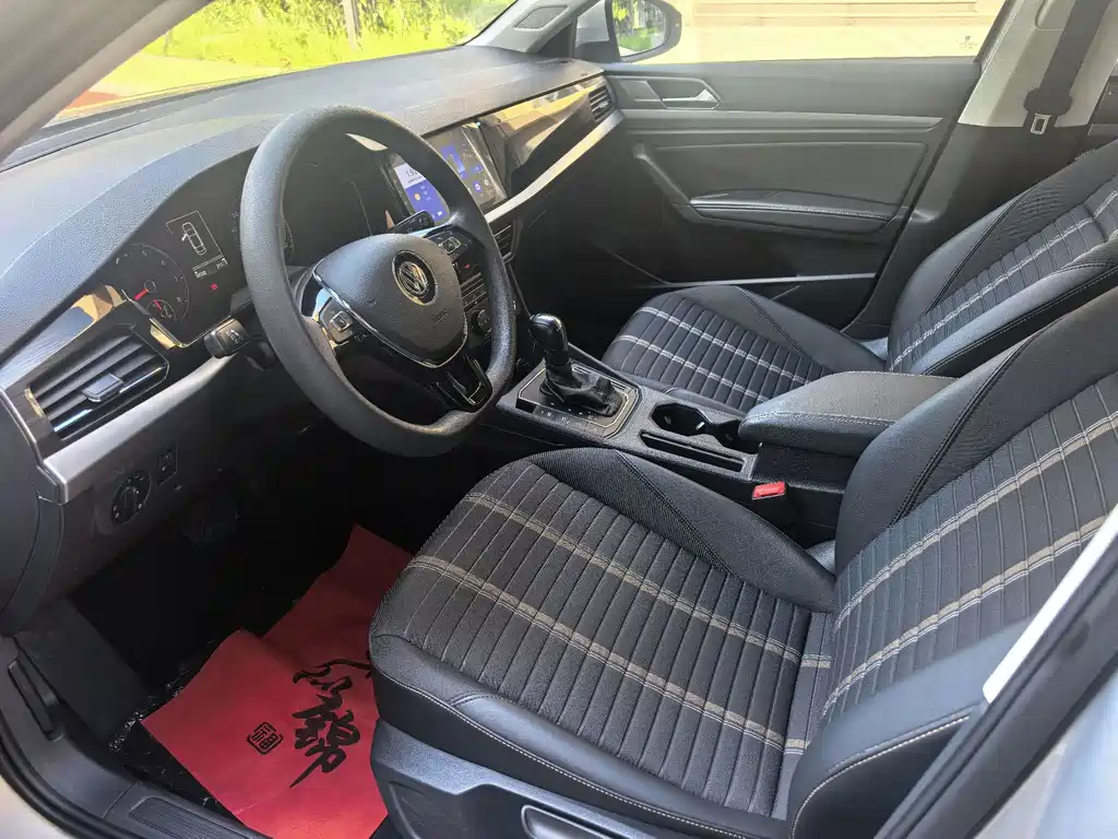 Volkswagen Lavida — миниатюра 4