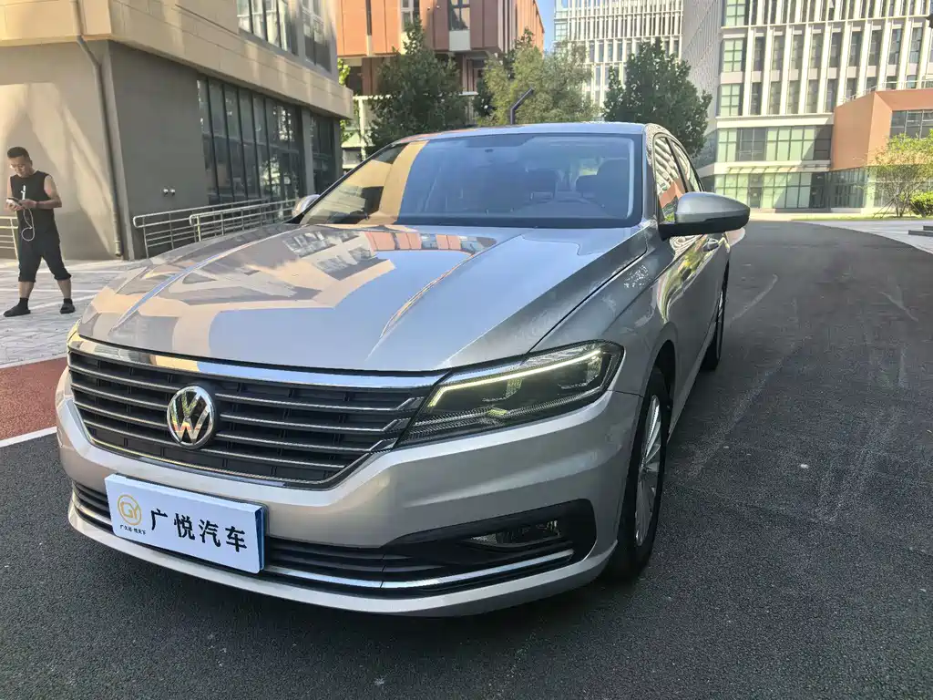 Volkswagen Lavida — миниатюра 2
