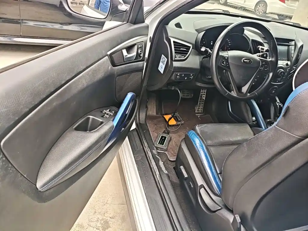 Hyundai Veloster — миниатюра 16