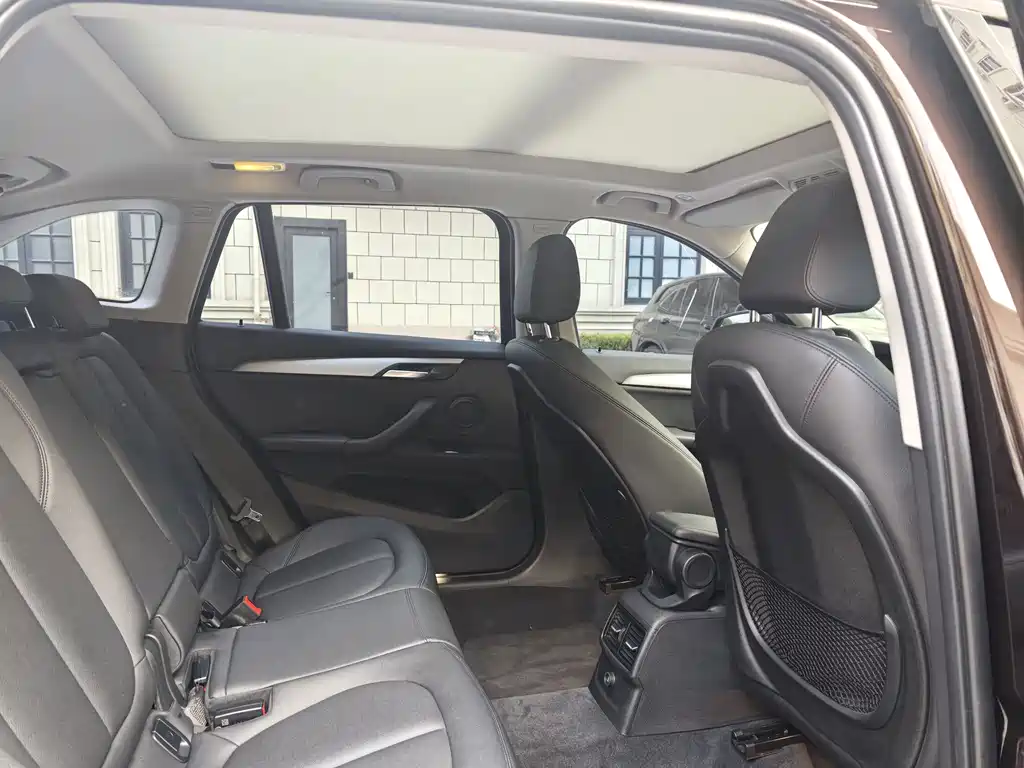 BMW X1 — миниатюра 13