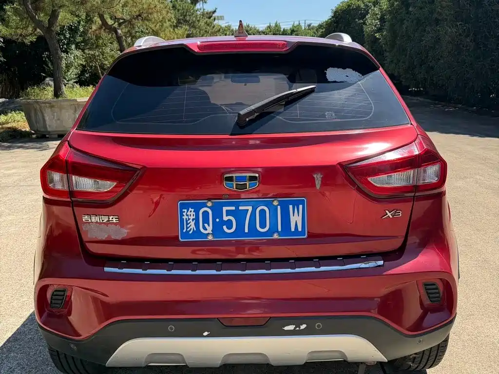 Geely Vision X3 — миниатюра 8
