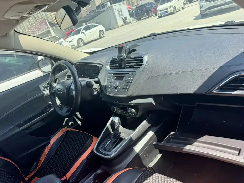 Ford Escort — миниатюра 13