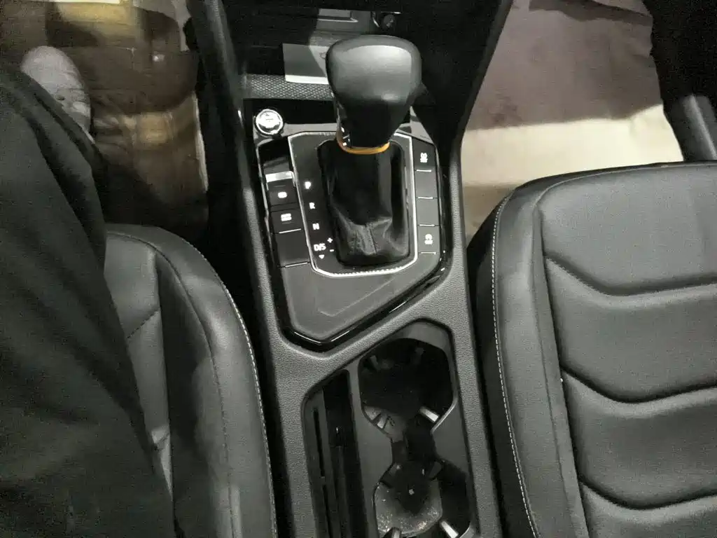Volkswagen Tiguan L L 2019 330TSI AT Comfort VI