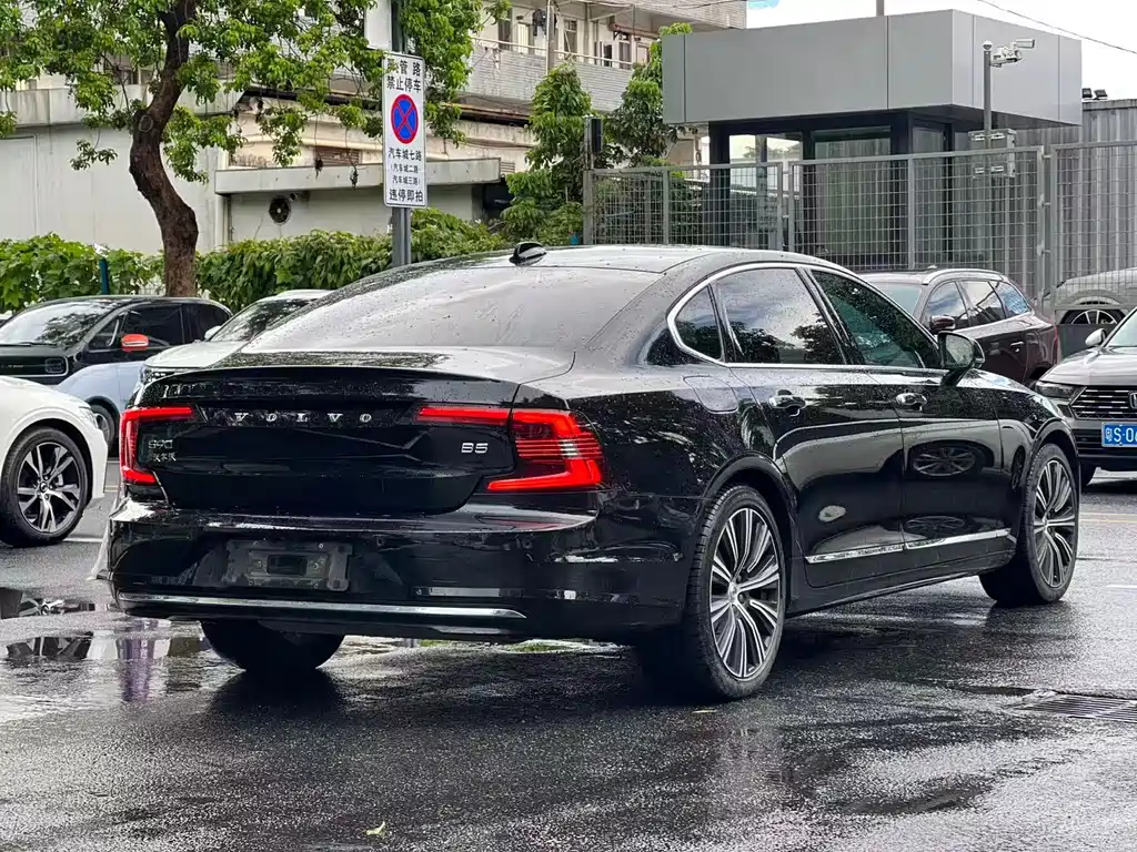 Volvo S90 — миниатюра 8