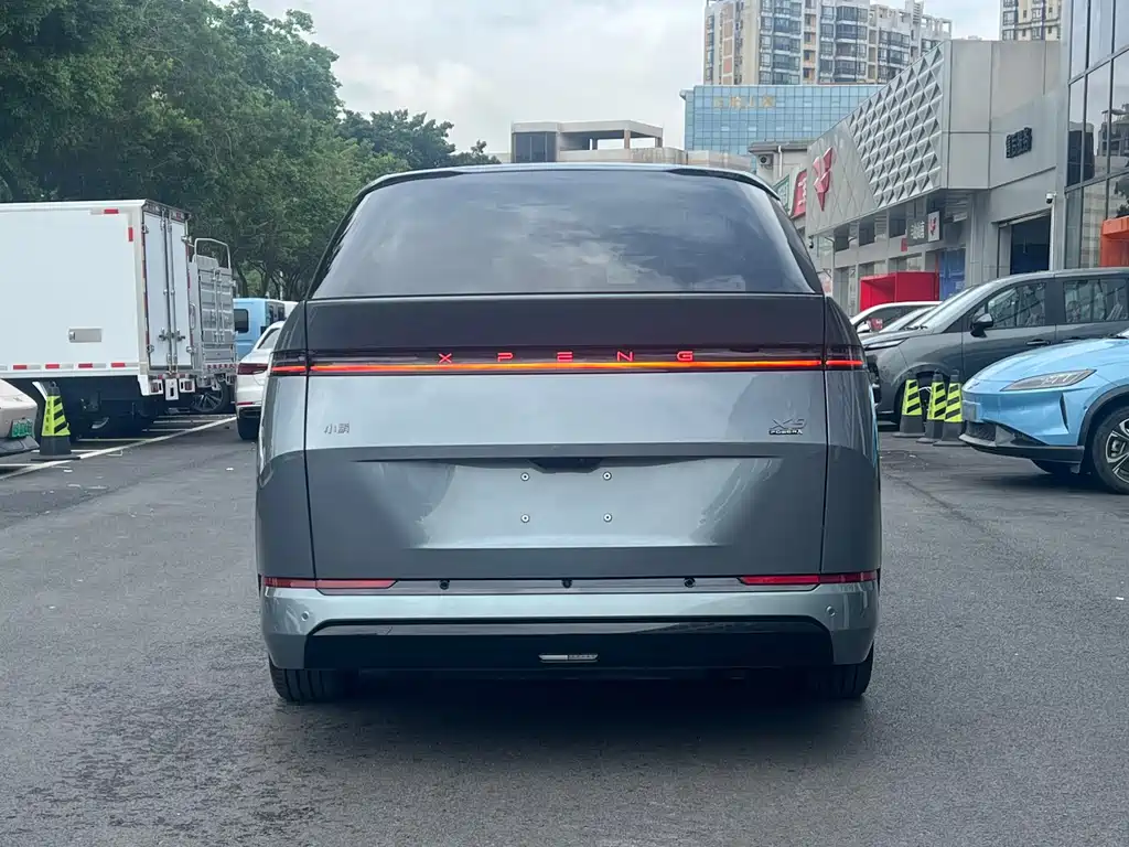XPeng X9 — миниатюра 7