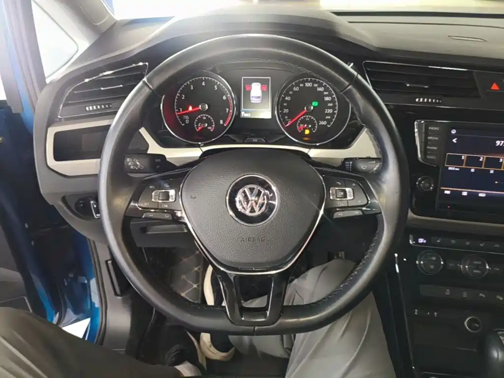 Volkswagen Touran — миниатюра 11
