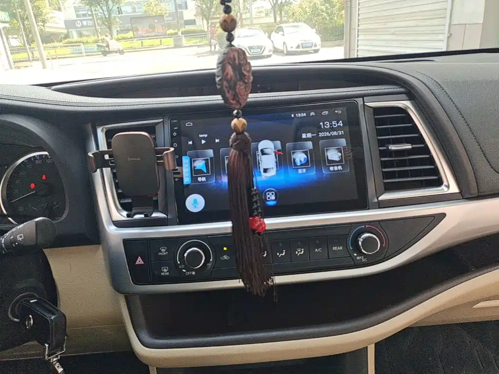 Toyota Highlander — миниатюра 13