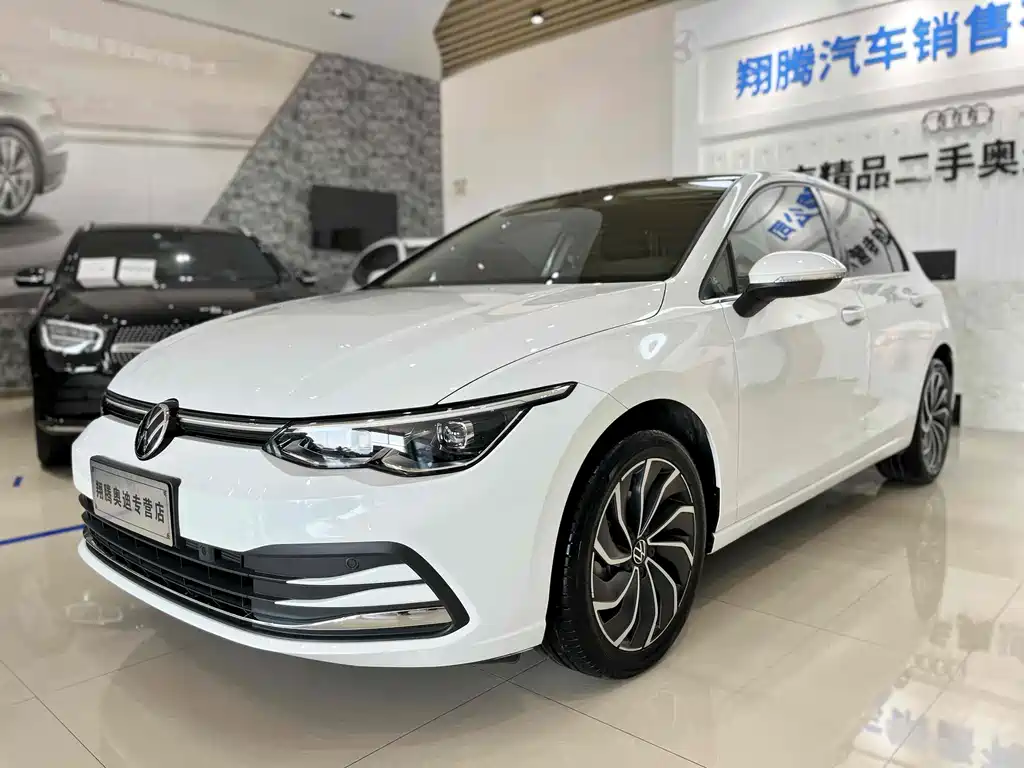 Volkswagen Golf 2021