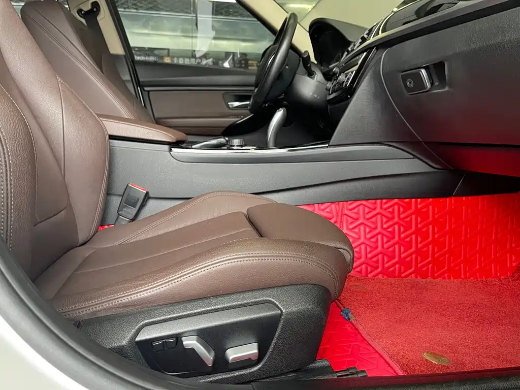 BMW 3 Series — миниатюра 24