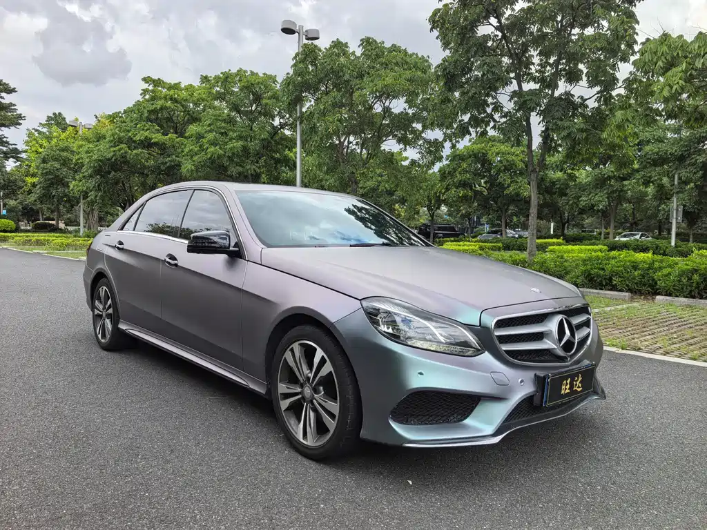 Mercedes-Benz E-Class — миниатюра 2