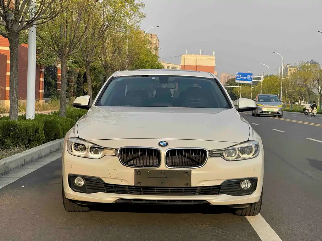 BMW 3 Series — миниатюра 2