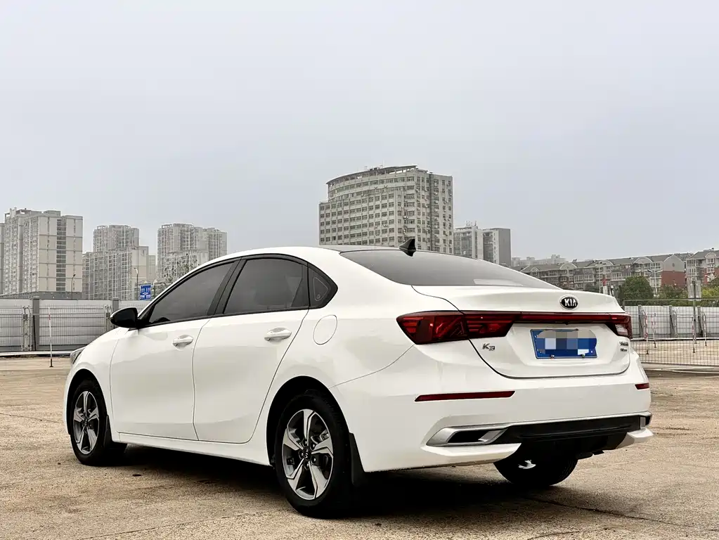 KIA  K3