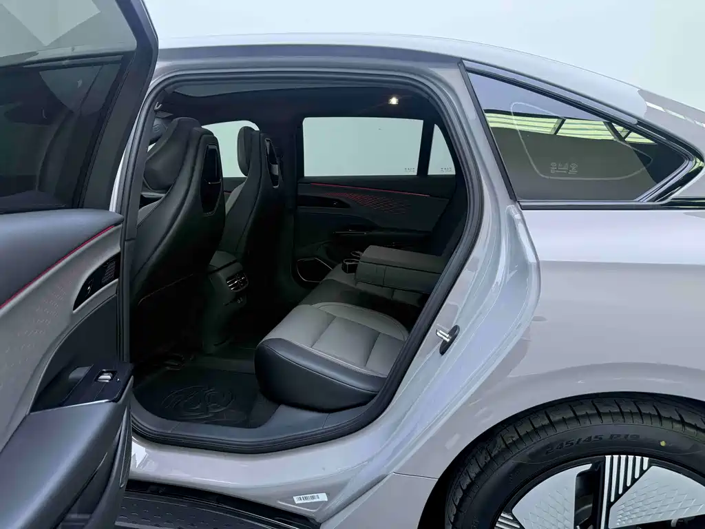Hongqi Hongqi EH7 — миниатюра 17