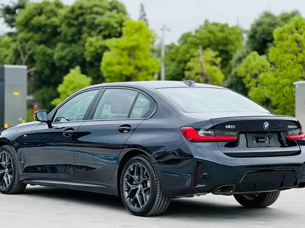 BMW 3 Series — миниатюра 9