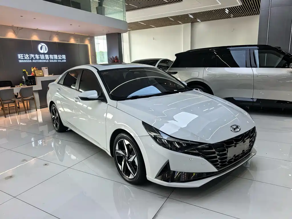 Hyundai Elantra — миниатюра 3