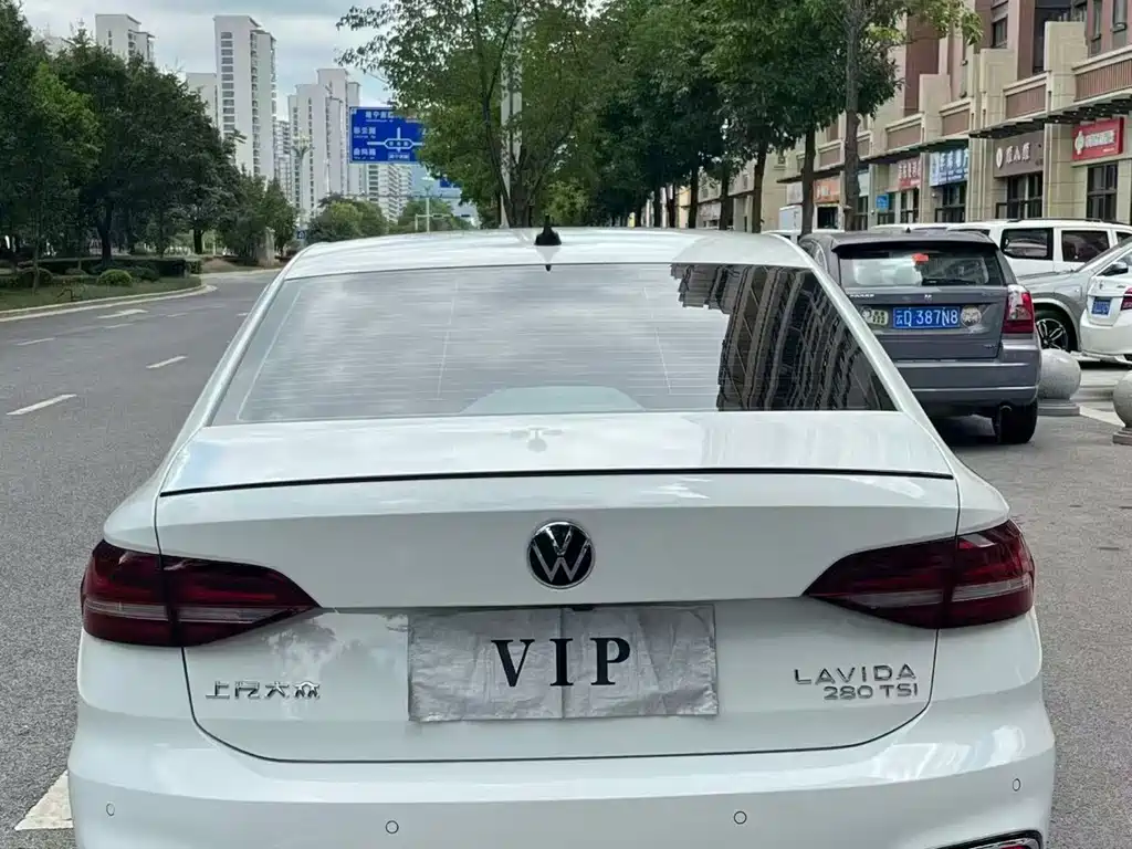 Volkswagen Lavida — миниатюра 8