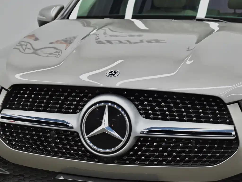 Mercedes-Benz GLE (Import) — миниатюра 30