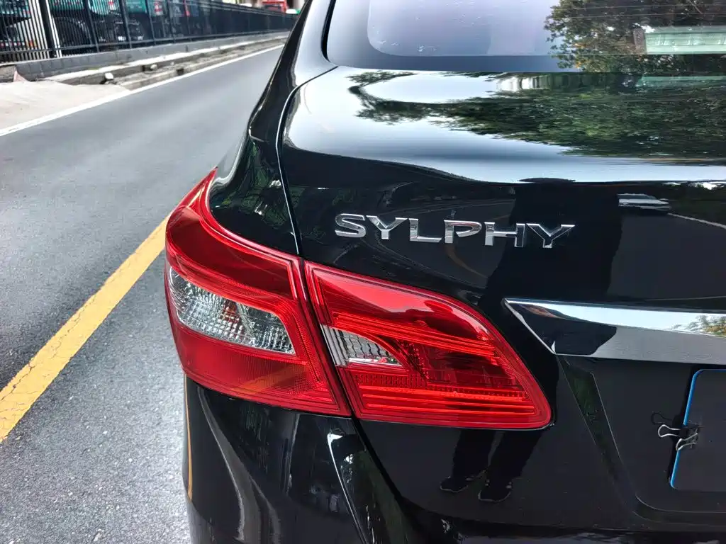 Nissan Sylphy — миниатюра 7