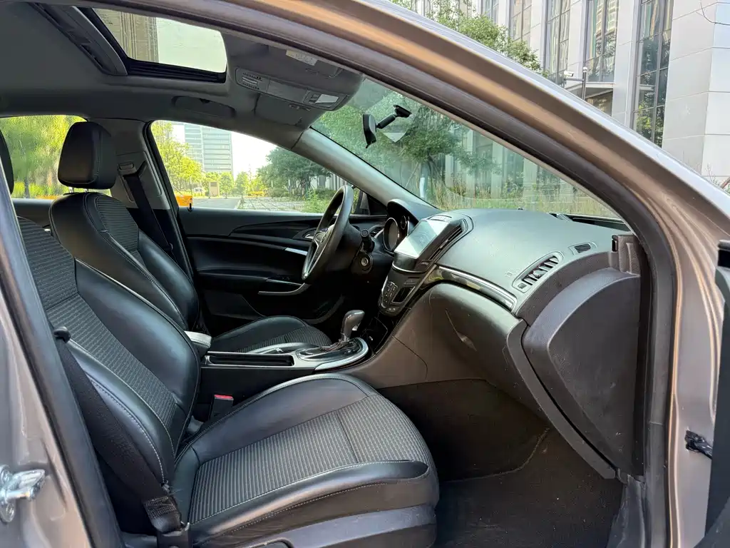 Buick Regal — миниатюра 6