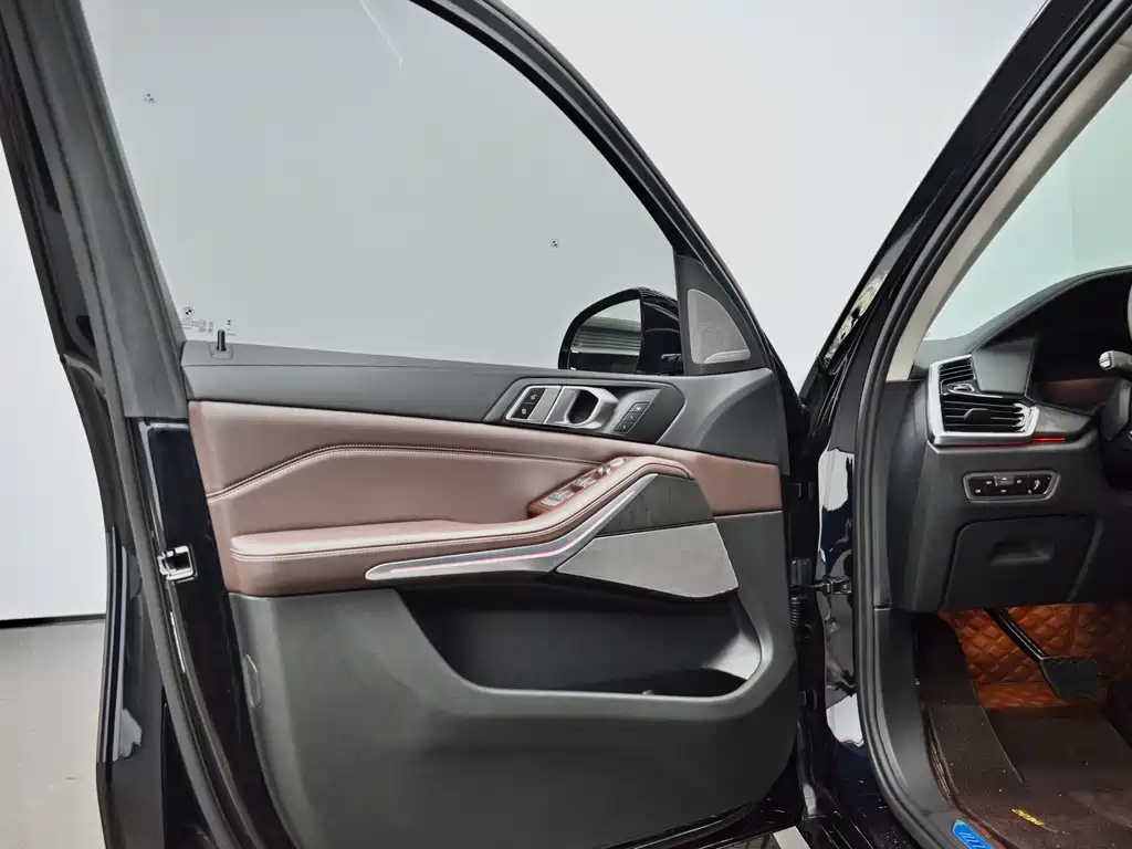 BMW X5 — миниатюра 20