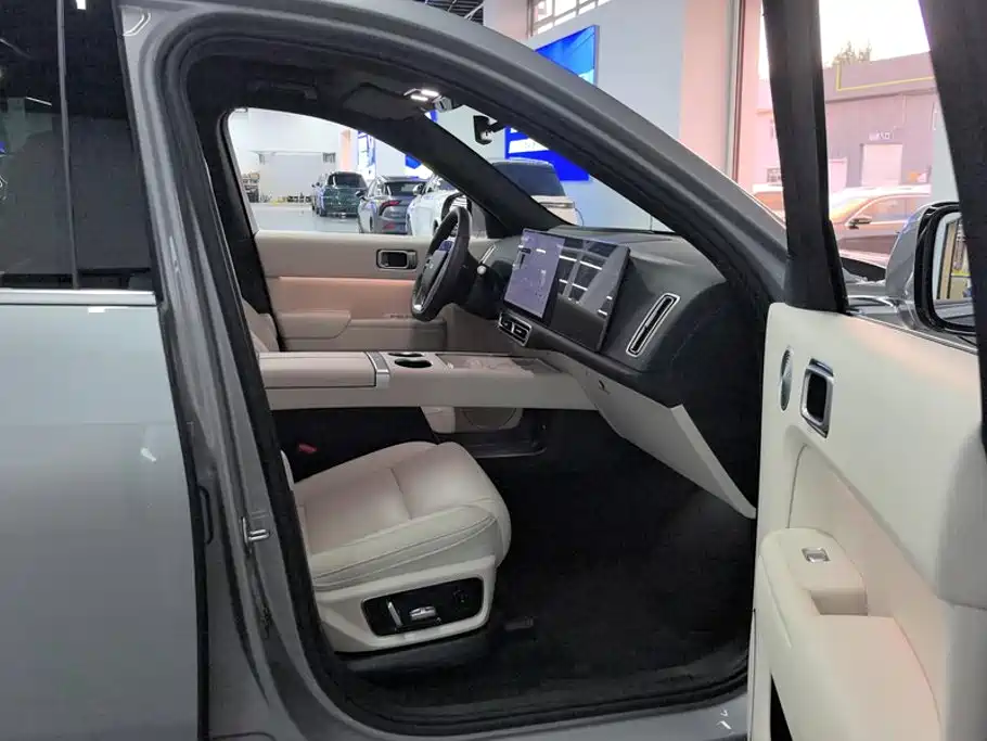 Li Auto Li L7 — миниатюра 8