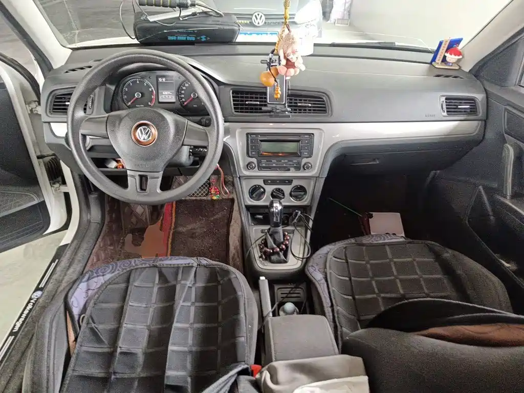Volkswagen Lavida 2013 1.6L AT
